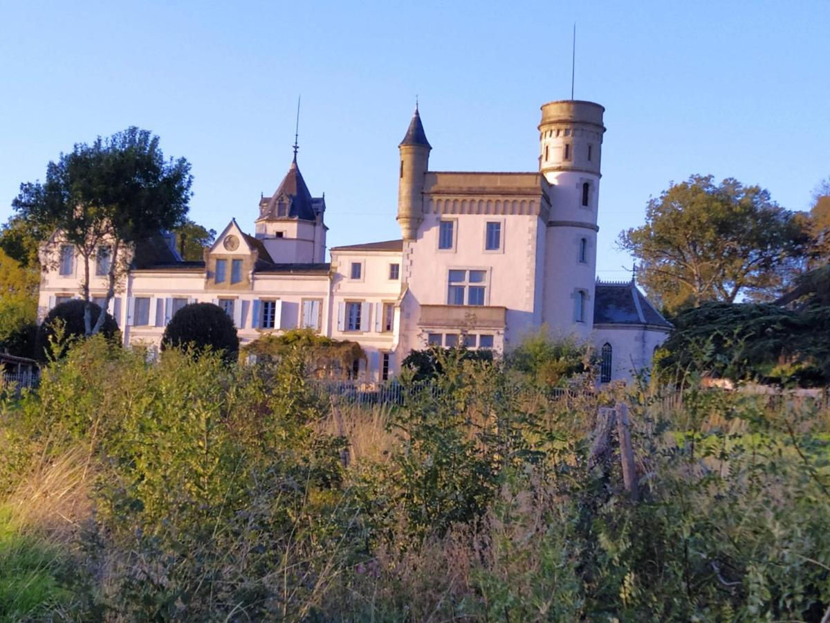 Château de Villeneuve - Montolieu Exterior foto